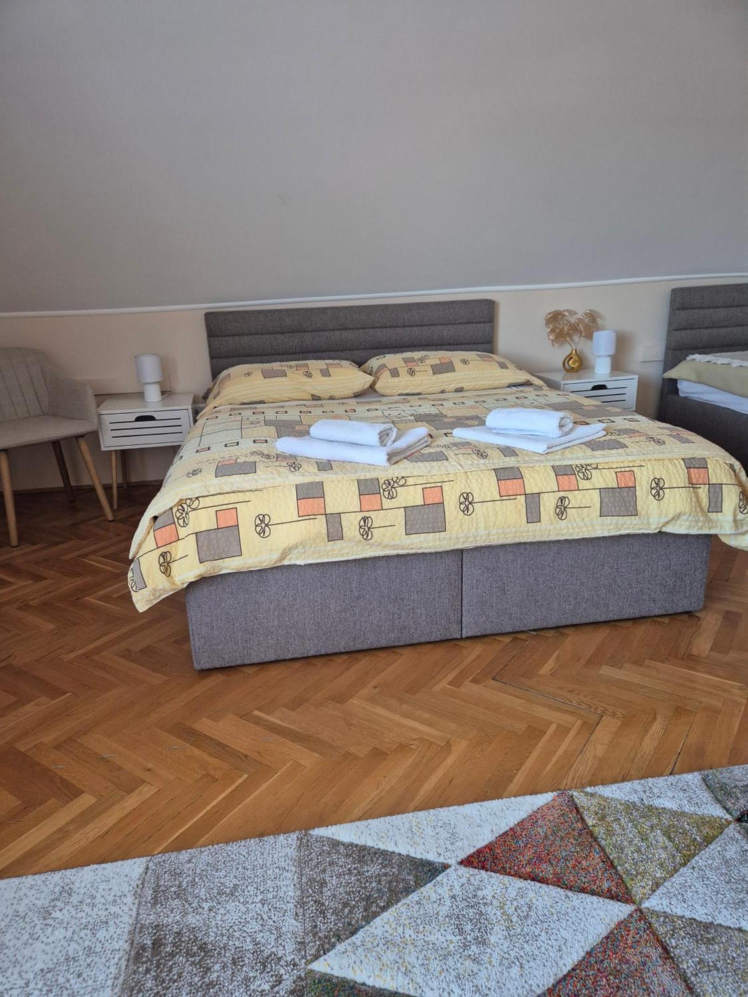 Sarreti Apartmanhaz Балатонфюред Экстерьер фото