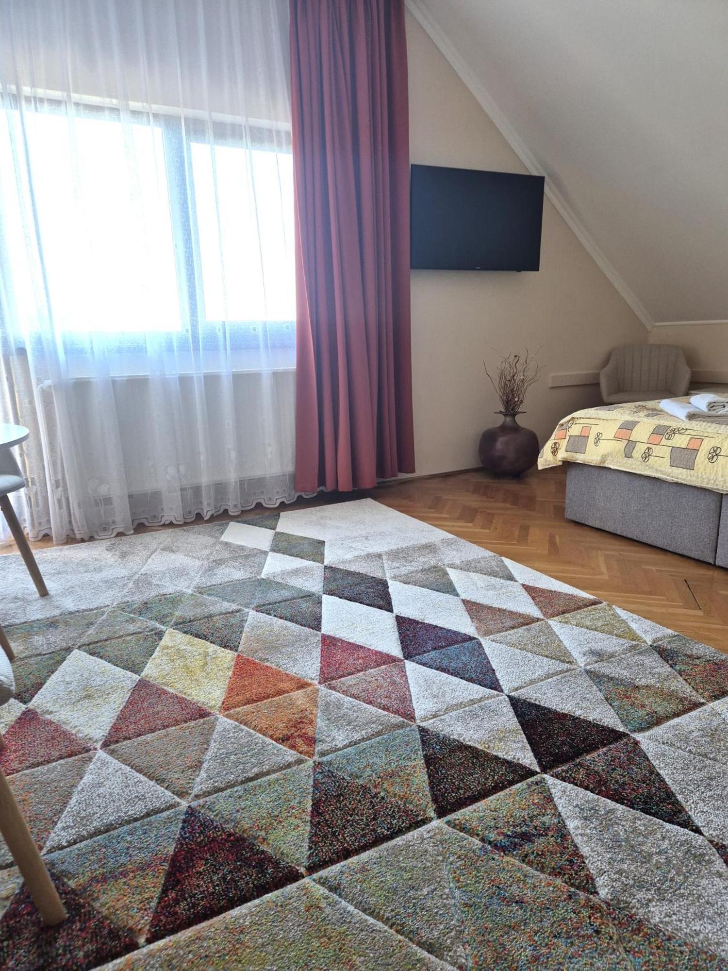 Sarreti Apartmanhaz Балатонфюред Экстерьер фото
